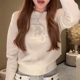 【北极绒】202秋冬新款名媛风轻奢字母立体提花圆领长袖针织毛衣