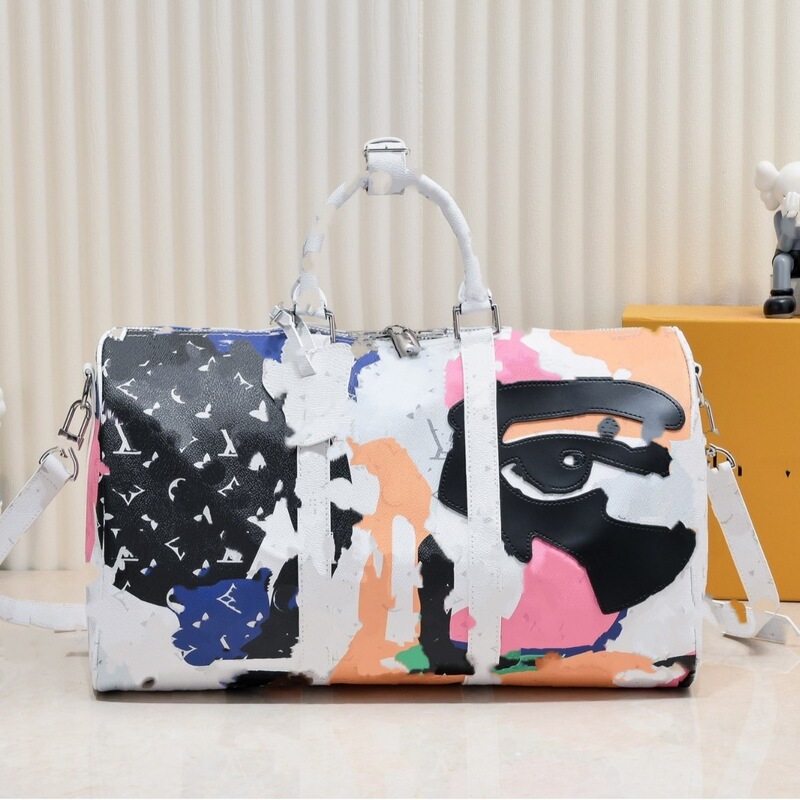 Cross-Border Exclusive Supply of New Models from Lv, Casual Co-Branded Backpacks, Large-Capacity Cross-Border Backpacks, Travel Bags, Airport Wholesale for Men