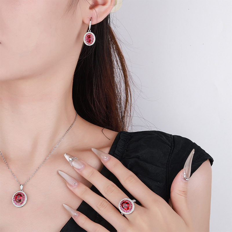 2024 Nuevo Zhuang Shengsheng Jewelry Simulación Corindón rojo Temperamento Retro Pigeon Egg Three Set 8*10-6-* 8