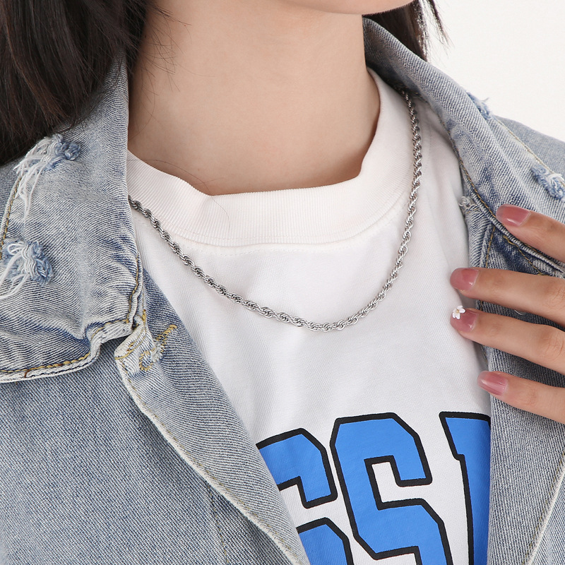 Daily Occasion 304 Stainless Steel Material Simple Style Twist Stainless Steel Plating 18K Gold Plated Women'S Necklace