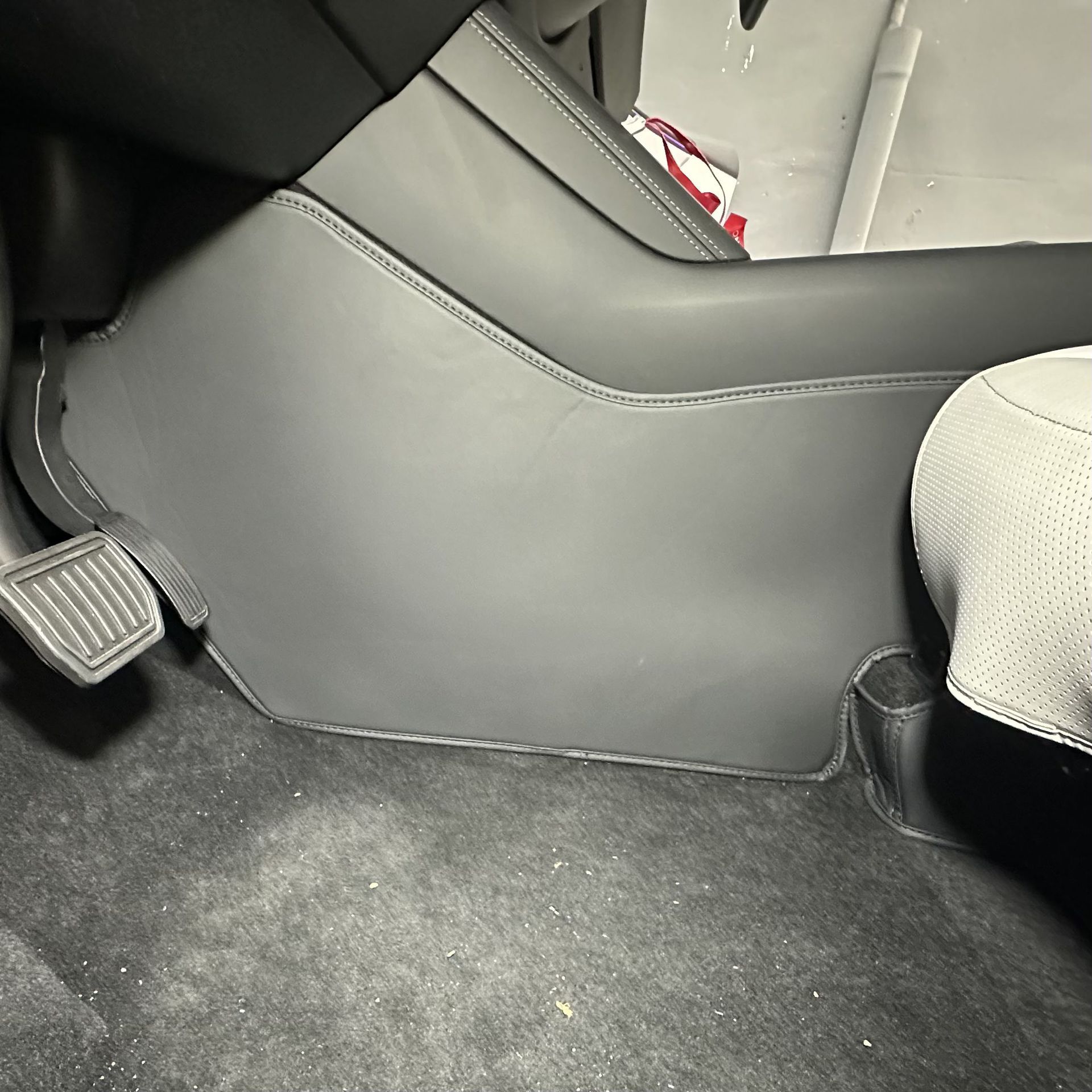 Suitable for the Updated Version of Tesla Model Y: Rear Seat Anti-Kick Pad, Rear Seat Protective Cover, Front Backrest Interior Modification