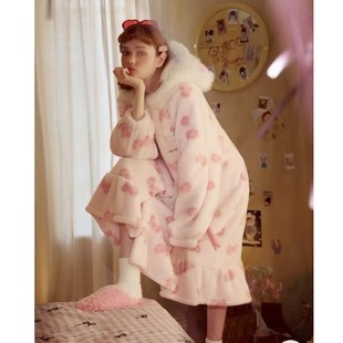 ����ͬ��˯��Ů�����ɐ�HelloKitty�Bñɺ���që�q˯�ۼҾӷ����b
