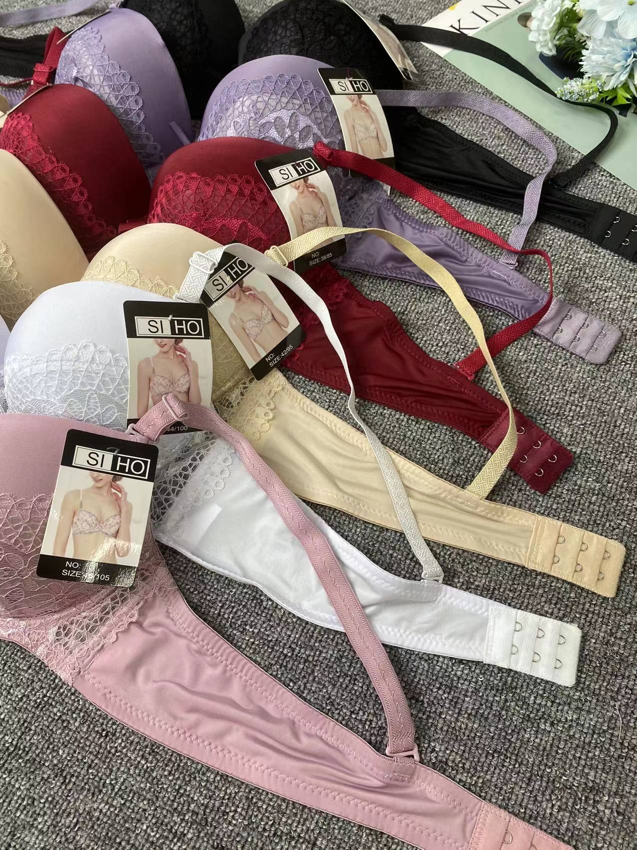 Comercio exterior nuevo exterior europeo y americano ropa interior de las mujeres individuales cómodo con anillo de acero más tamaño sujetador fábrica al por mayor