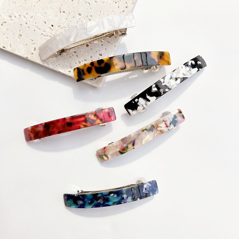 11g Weight Hair Clip Hair Accessories Type 1 Piece Quantity Holiday, Daily Occasion Acetic acid sheets Material Color Block Pattern Women's Gender Simple Style, Classic Style Style Women's Simple Style Classic Style Color Block Acetic Acid Sheets Hair Clip 3
