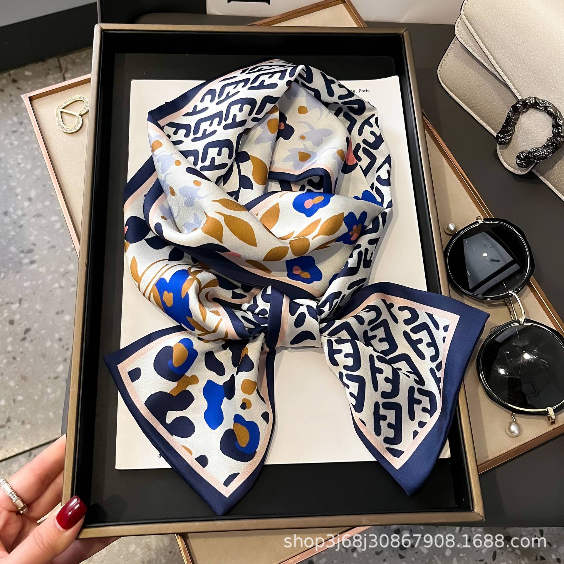 38 flores y plantas azules