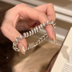 超闪银色电话线手链女中古轻奢小众小香风高颜值清冷感手饰设计感