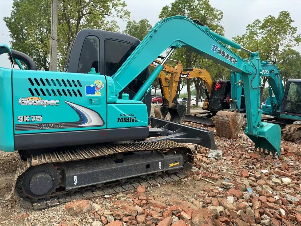 Excavadora Hitachi 70 de segunda mano 75 y 60 para excavar pequeñas
