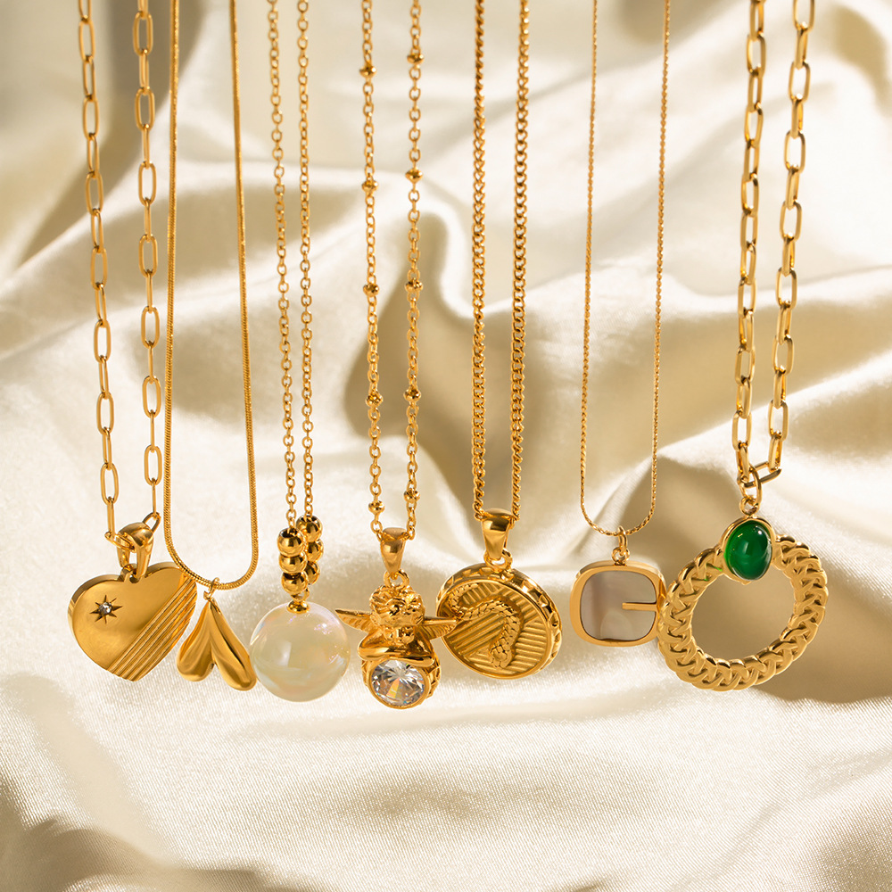 Fashion Geometric Titanium Steel Plating Zircon Pendant Necklace 1 Piece