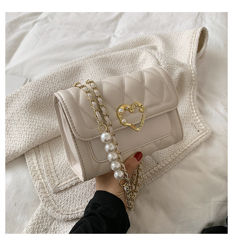 Wholesale Heart-shaped Buckle Messenger Shoulder Small Square Bag Nihaojewelry display picture 86