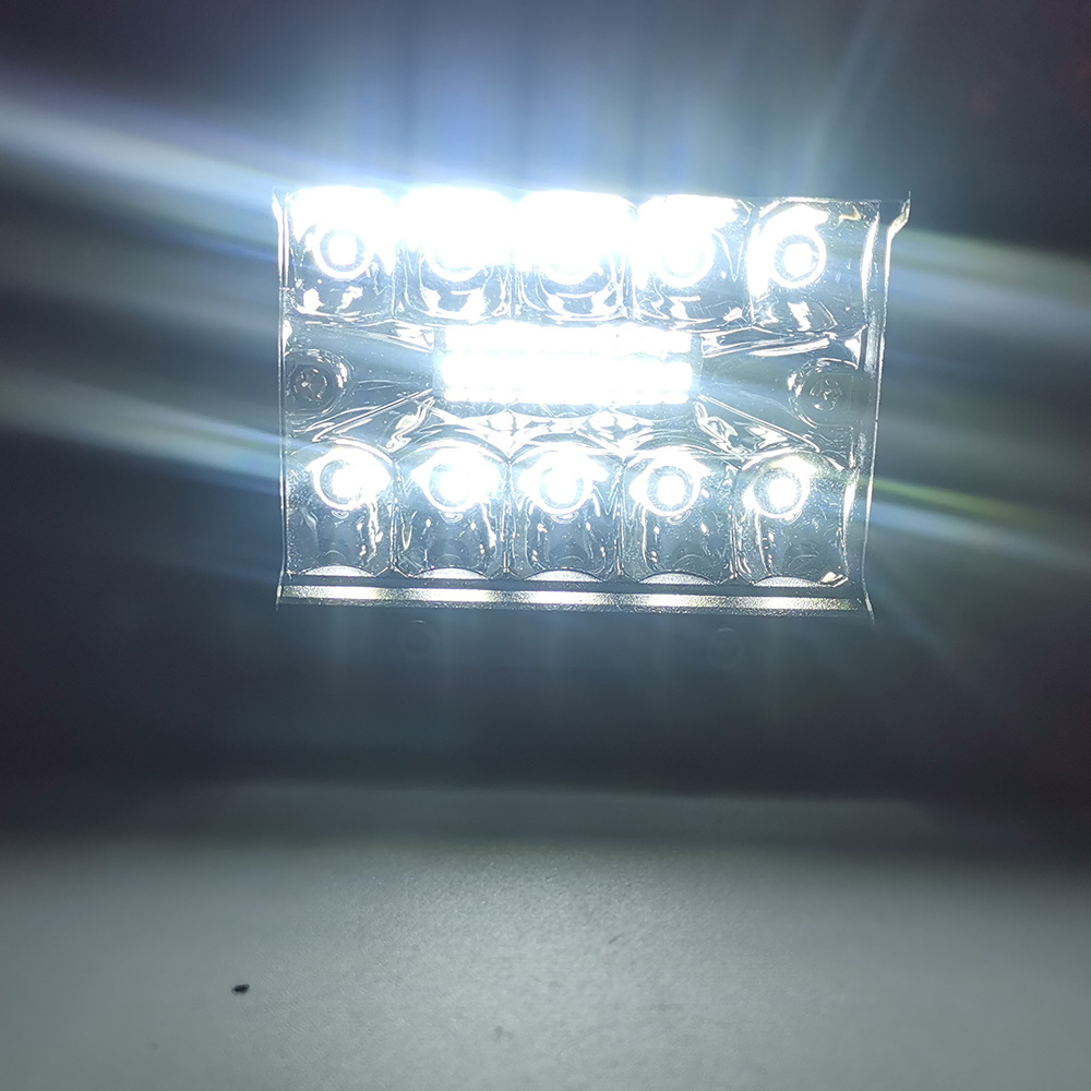 Coche LED faro off-road lámpara de techo lámpara de trabajo largo delantero y trasero medio neto accesorios de la lámpara transfronteriza