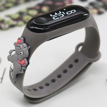 跨境新款防水手表公仔卡通学生运动触摸屏LED电子手环表批发
