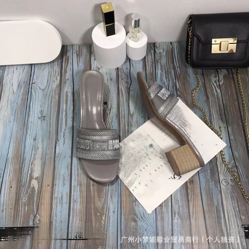 Letter Embroidered Thick Heel High-heeled Shoes Summer Fashion One-word Tow Sandals New Style Outer Wear Beach Casual All-match