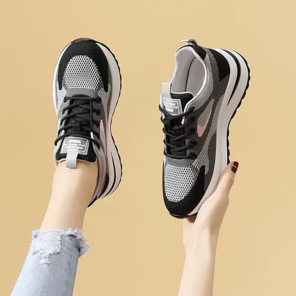 New Trendy Sports Shoes, Fashionable Mesh Breathable Soft-Soled Casual Shoes, Fly-Knit Korean Style Women's Shoes, Running Shoes, Low-Top