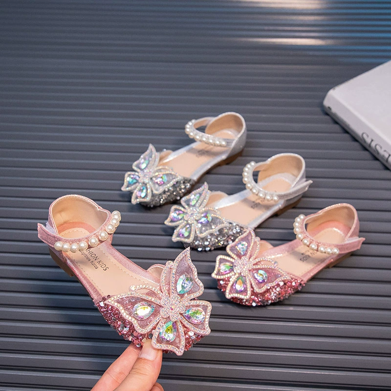 Детские туфли для девочек в стиле принцессы, весна-лето 2026, новая модель, кожаные туфли для малышек, туфли с кристаллами, мягкая подошва, балетки с бабочками