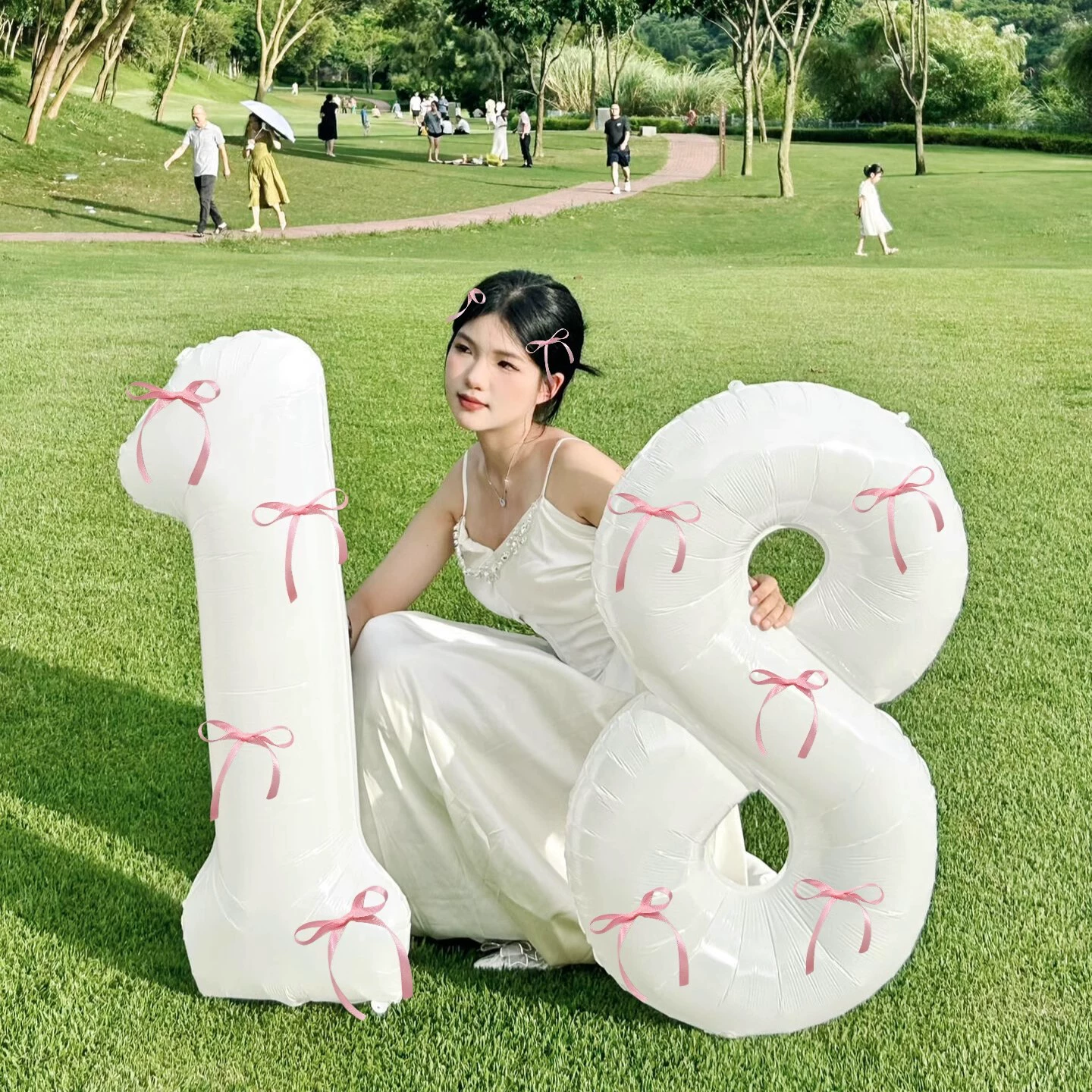 Лук белый день рождения цифровой воздушный шар атмосфера чувство украшения девушки вечеринки макет фото реквизит на открытом воздухе фото