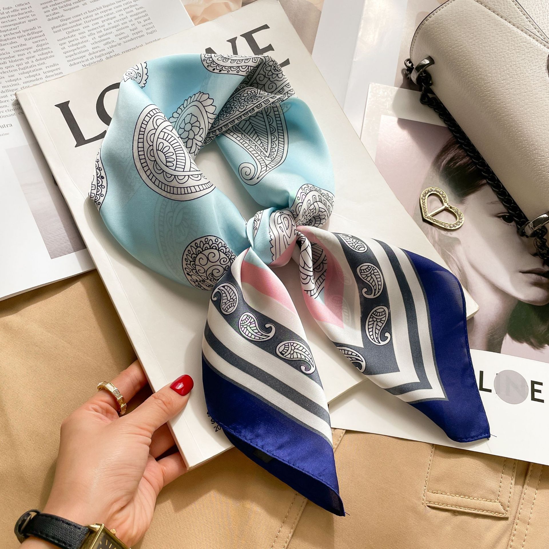 A0195 작은 캐슈 꽃 블루