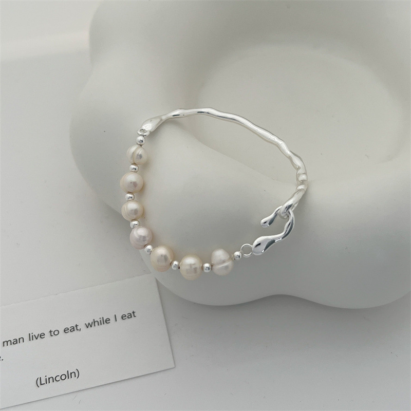 12g Weight Silver Plated Plating Material Bracelets Classification Copper Chain Material 1 Piece Quantity Daily Occasion Freshwater Pearl Material Oval Pattern Women's Gender Plating Design French Style Style French Style Oval Freshwater Pearl Plating Silver Plated Women's Bracelets 9