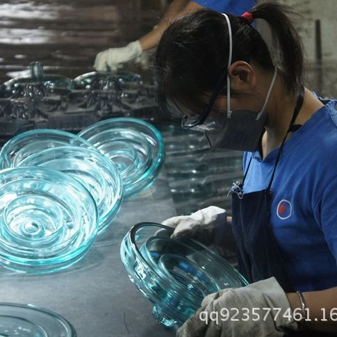 供应U70B/146高压悬式玻璃绝缘子