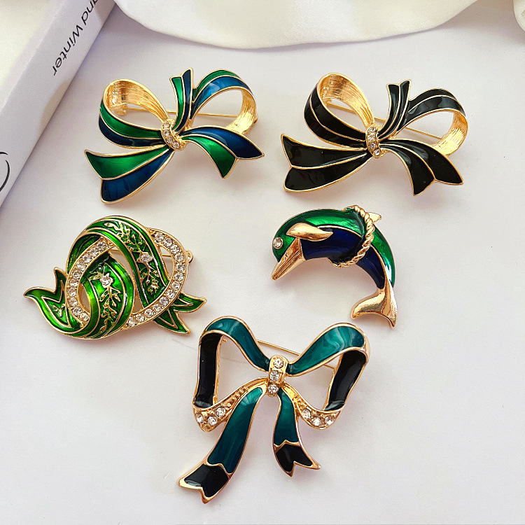 Retro Bow Knot Alloy Plating Rhinestones Unisex Brooches display picture 1