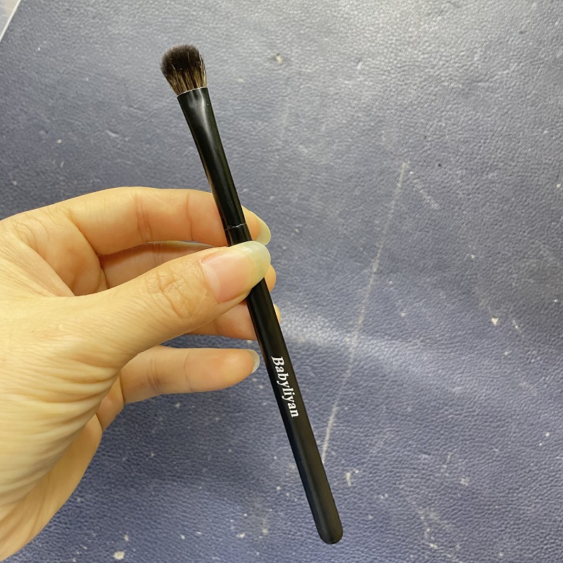 BY防貉子毛眼影