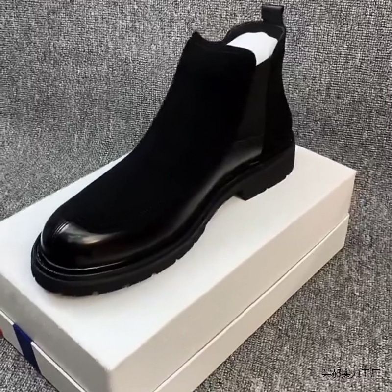 (2개) 블랙 마틴 부츠 남자 하이 탑 남자 블랙 신발 통기성 경량 올매치 한국 스타일 영국식 캐주얼 가죽 신발 윤하오