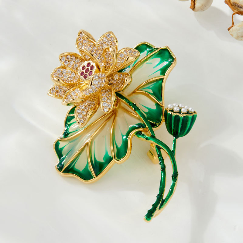 High-End Green Lotus Leaf Three-Dimensional Enamel Brooch, Chinese Style Brooch, Good Luck Lotus, Exquisite Brooch Accessory for Women