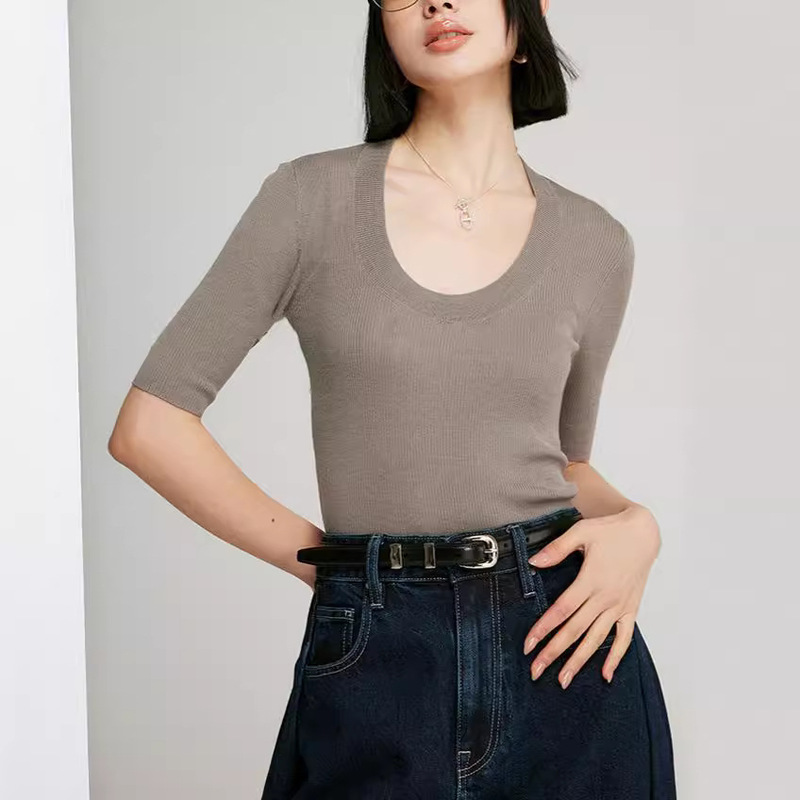French High-end U-neck Short-sleeved Sweater Women's Summer Western-style Ice Silk Base Shirt Chic Tight Middle-sleeved Top