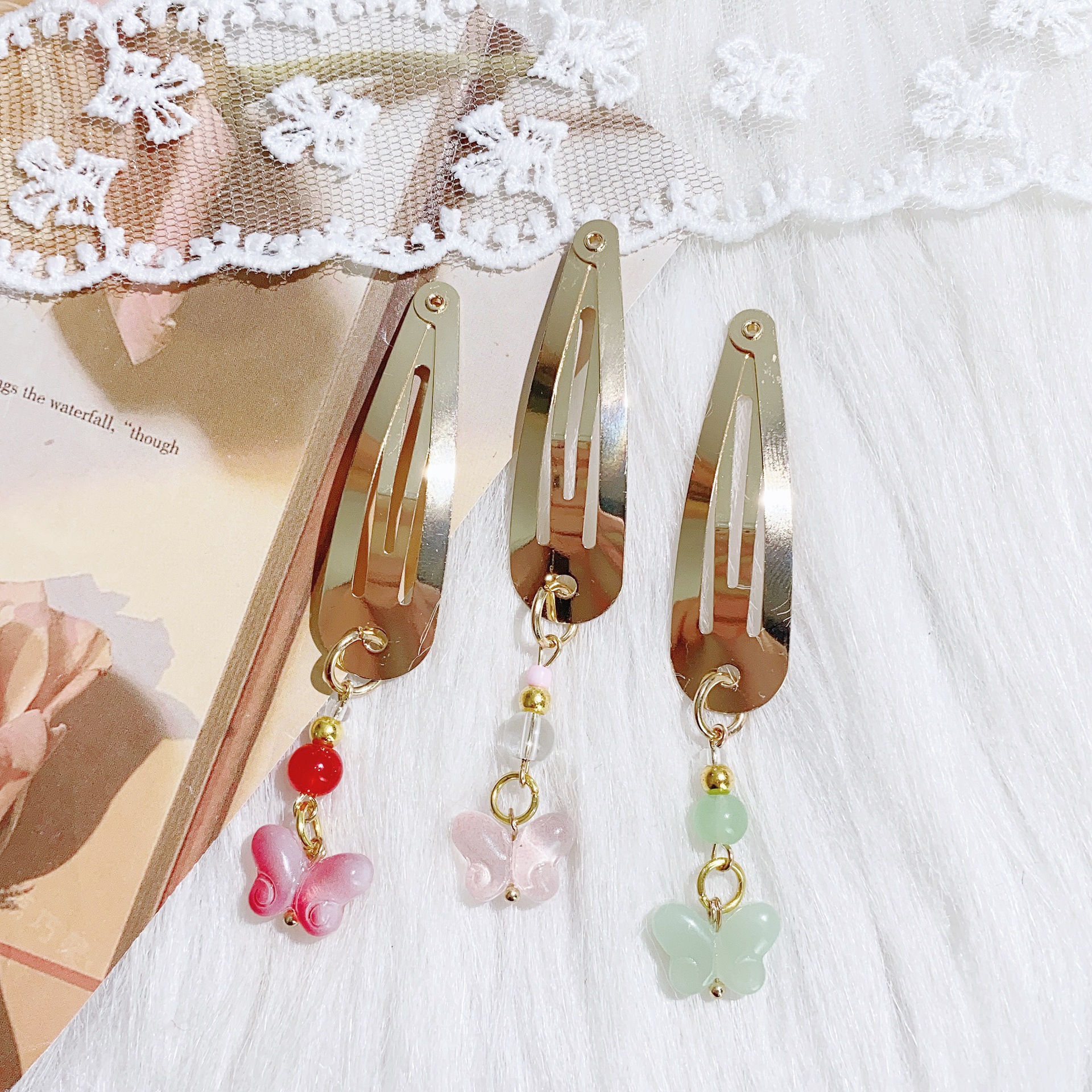 7g Weight Charm Hair Clips Hair Accessories Type 1 Piece Quantity Holiday, Street Occasion Alloy Material Butterfly Pattern All Seasons Season Women's Gender Cute, Sweet Style Cute Sweet Women's Butterfly Alloy Charm Hair Clips 2