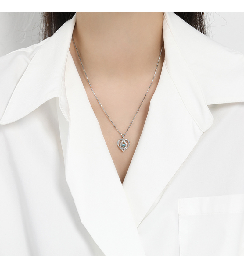 Simple Style Heart Shape Copper Hollow Out Inlay Zircon Pendant Necklace 1 Piece