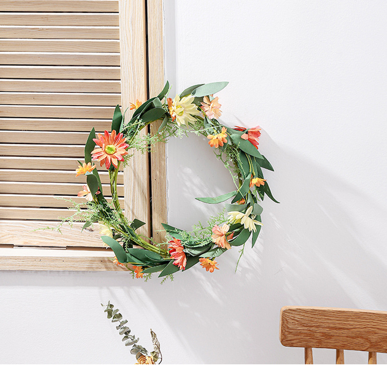 Christmas Small Chrysanthemum Door Hanging Wreath Wholesale Nihaojewelry display picture 1