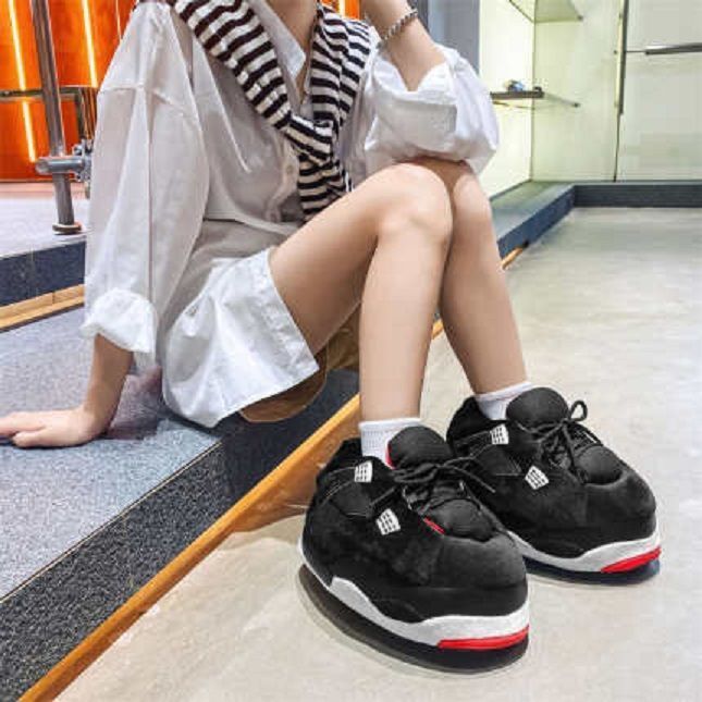 Invierno parodia aj cono coco zapatillas de algodón divertido interior pareja casero zapatos de felpa cálido rojo neto zapatos de algodón grande mujer
