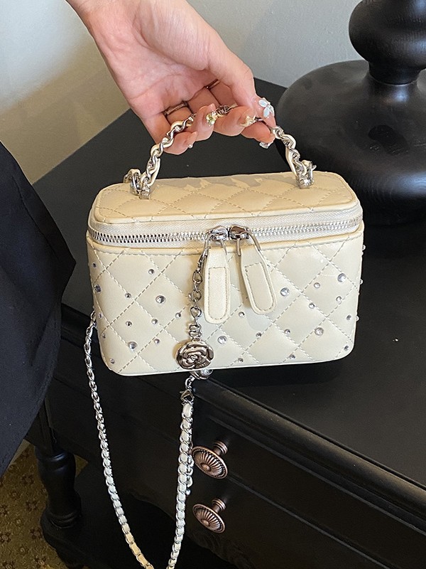 Cadena de diamante caja de mano pequeña bolsa cuadrada de mujeres ventas calientes nueva moda lujosa ligera versátil mochila