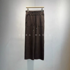 女式毛呢外套;休闲裤;女式羊绒外套