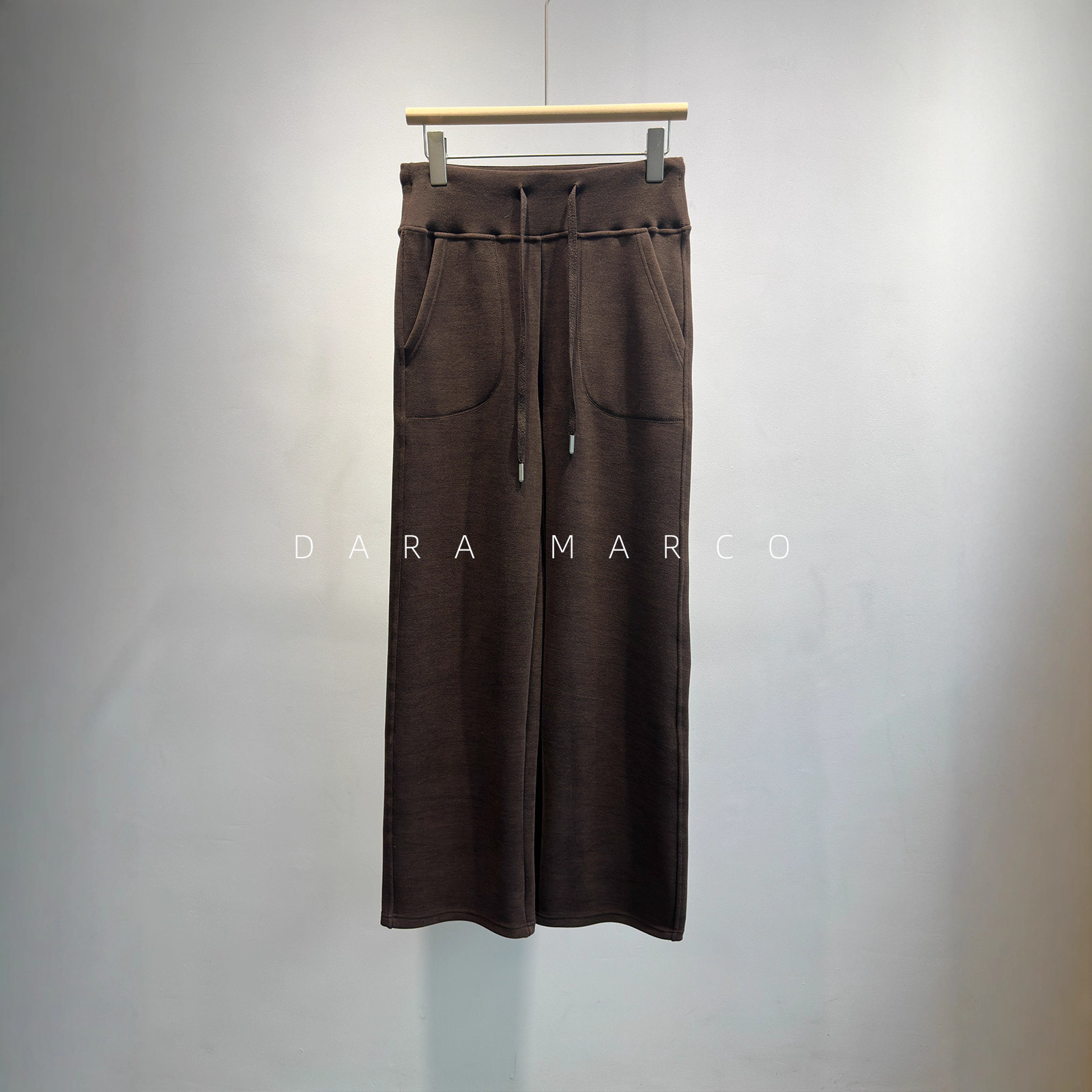 显瘦神器！LU家高腰抽绳运动绒感加厚直筒休闲长裤女25秋冬显腿长