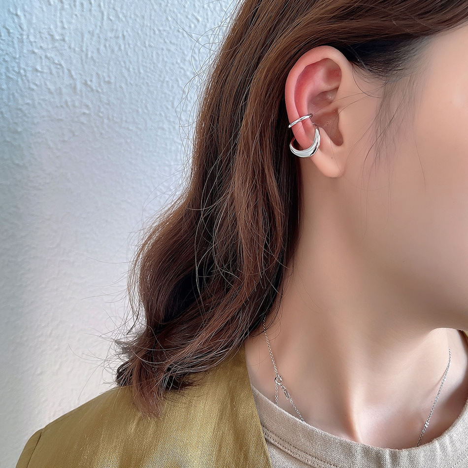 3g Weight Ear Cuffs Classification 1 Piece Quantity Holiday, Daily Occasion 925 Sterling Silver Material Solid Color Pattern Women's Gender Plating Design Simple Style, Classic Style Style 1 Piece 925 Sterling Silver Solid Color Ear Cuffs 1