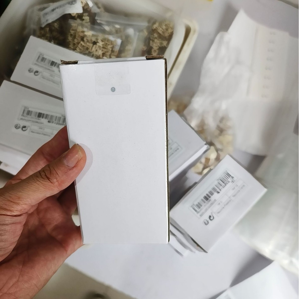 FUCK 모델 100 리치 골드 + 유리병 + 화이트 박스 + 태그