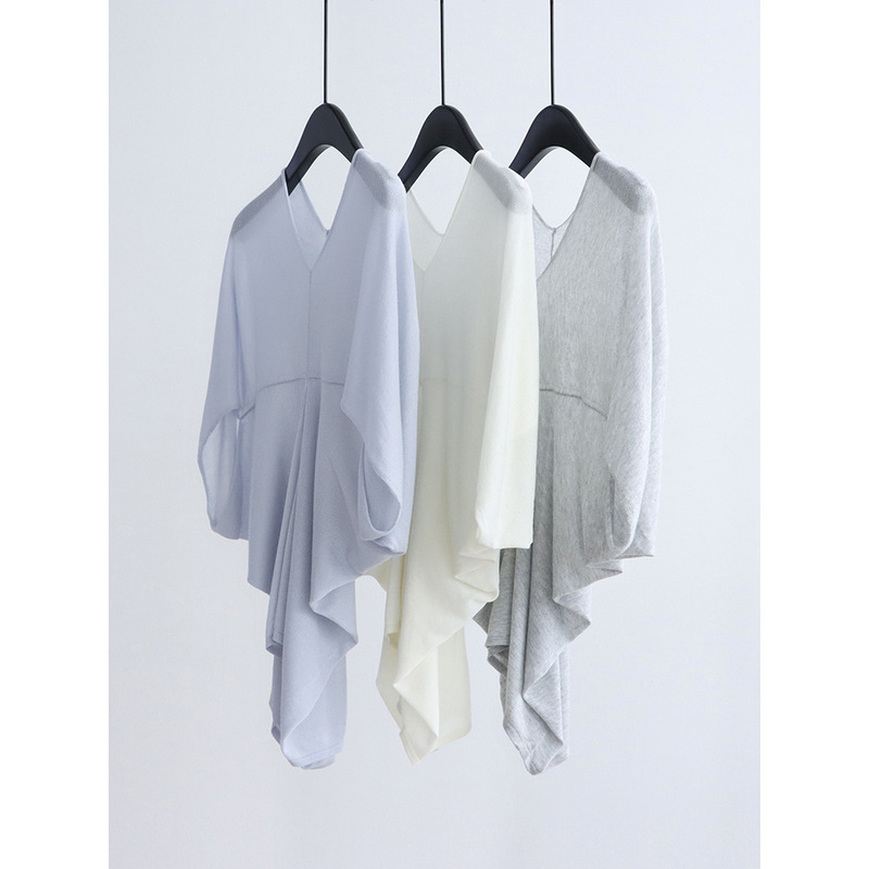 Trendy Niche Tencel Lyocell V-Neck Knit Top with Batwing Sleeves, Thin and Relaxed Summer Pullover Blouse for Women Trendy Niche Tencel Lyocell V-Neck Knit Top with Batwing Sleeves, Thin and Relaxed Summer Pullover Blouse for Women