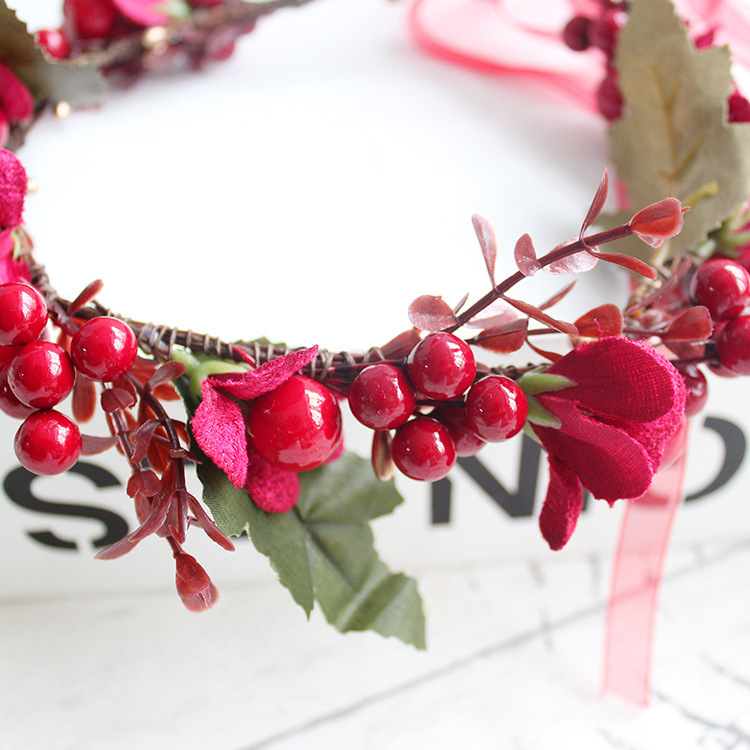 Christmas Wreath Bride Headpiece With Red Artificial Berry Decor_voghion.com