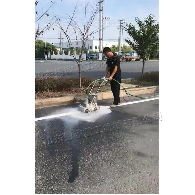 高压水射除线机 道路标线高压清线机 移动式高速公路去线机
