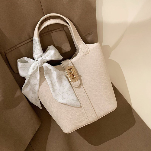 Japanese and Korean autumn and winter new Boston fashion bucket bag mother bag portable shoulder crossbody women's bag silk scarf tote bag