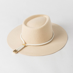 秋冬新款時尚休閒PU皮繩裝飾羊毛爵士帽女士逛街凹造型保暖禮帽潮