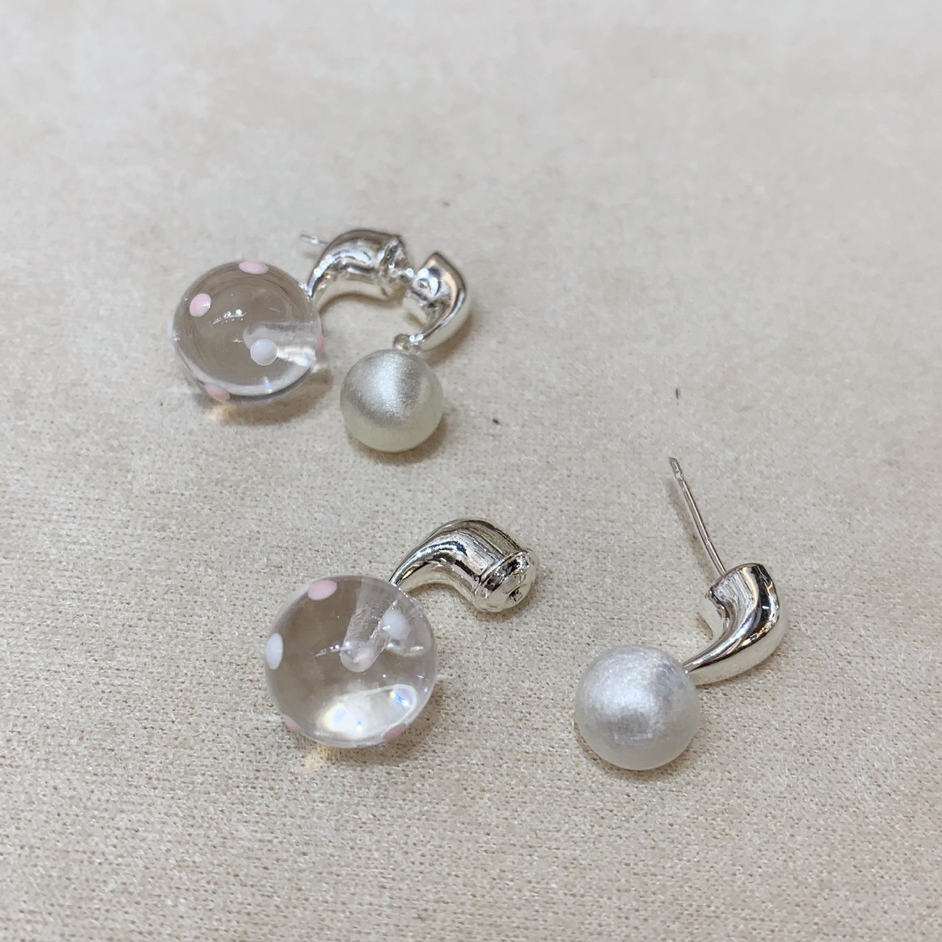 H 11.65kg 착용 귀걸이