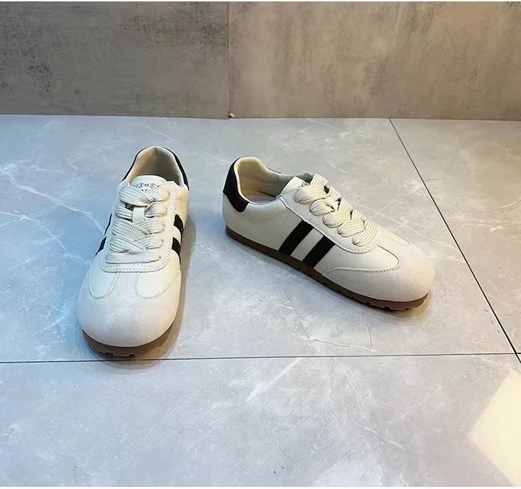 Forrest Gump Women's 2024 Spring New Showy Feet Small Flat Bottom Casual Sports Board Versatile German Training Little_voghion.com