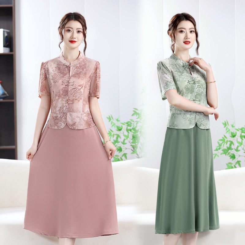 Mom's Summer Dress, New Chinese Style, for 50-Year-Old Middle-Aged Women, Elegant Improved Cheongsam, Tummy-Concealing, Faux Two-Piece Dress Mom's Summer Dress, New Chinese Style, for 50-Year-Old Middle-Aged Women, Elegant Improved Cheongsam, Tummy-Concealing, Faux Two-Piece Dress