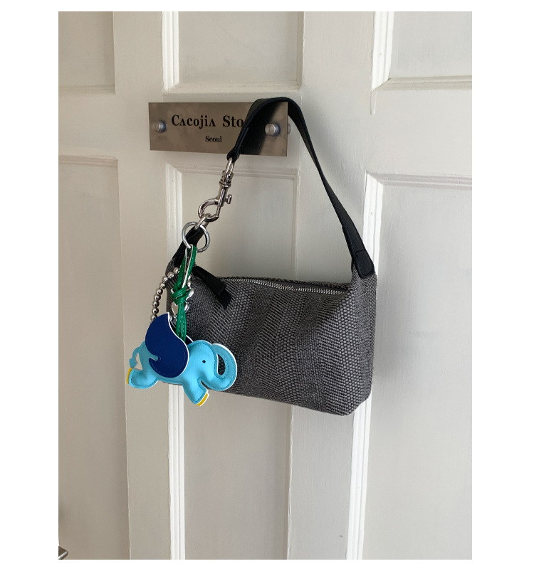 A simple, versatile, fashionable and trendy solid-color underarm bag for women, a new summer 2025 stylish and casual woven single-shoulder crossbody bag undefined