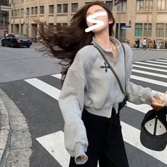 アメリカのレトロな灰色のスポーツ風の短いカーディガンの女性の秋の上質な小さい背の双ファスナーの長袖のコートの上着