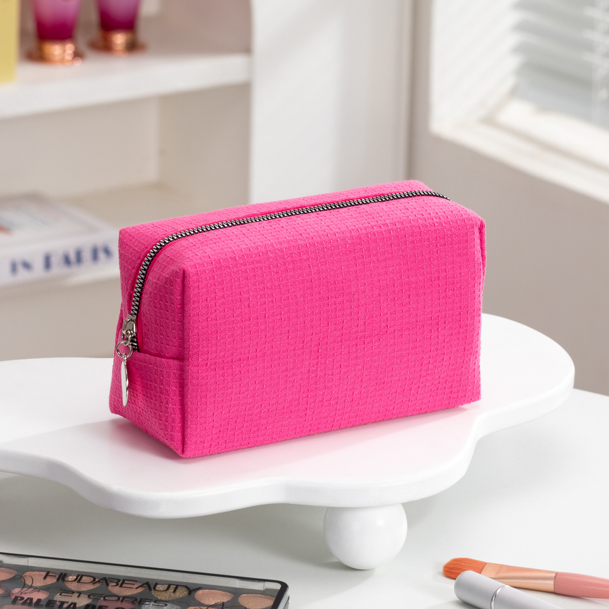 Fabricantes transfronterizos nuevos waffle bolsas de maquillaje de gran capacidad bolsas portátiles cuadradas de color sólido bolsas de lavado de viaje de damas image 10