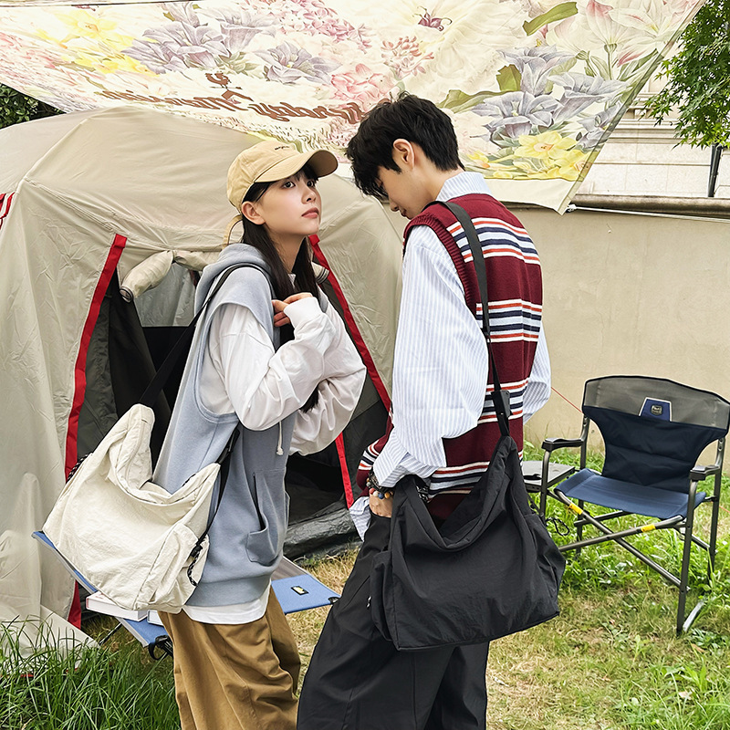 2025 bolsos de hombro, bolsos de mujer hechos a sí mismos, gran capacidad, estilo perezoso, literatura y arte, sencillos bolsos de lavado de agua, bolsos de clase para estudiantes universitarios