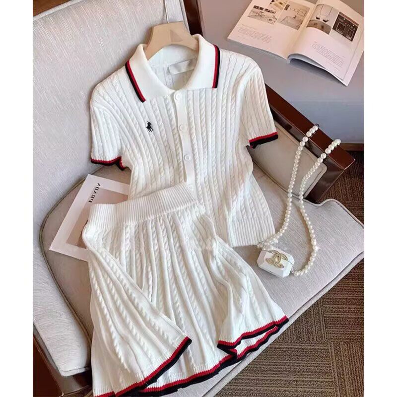 College Style New Women's Summer Embroidered Knitted Suit Short-Sleeved Top Sports Casual Twist Pleated Skirt Two-Piece Set