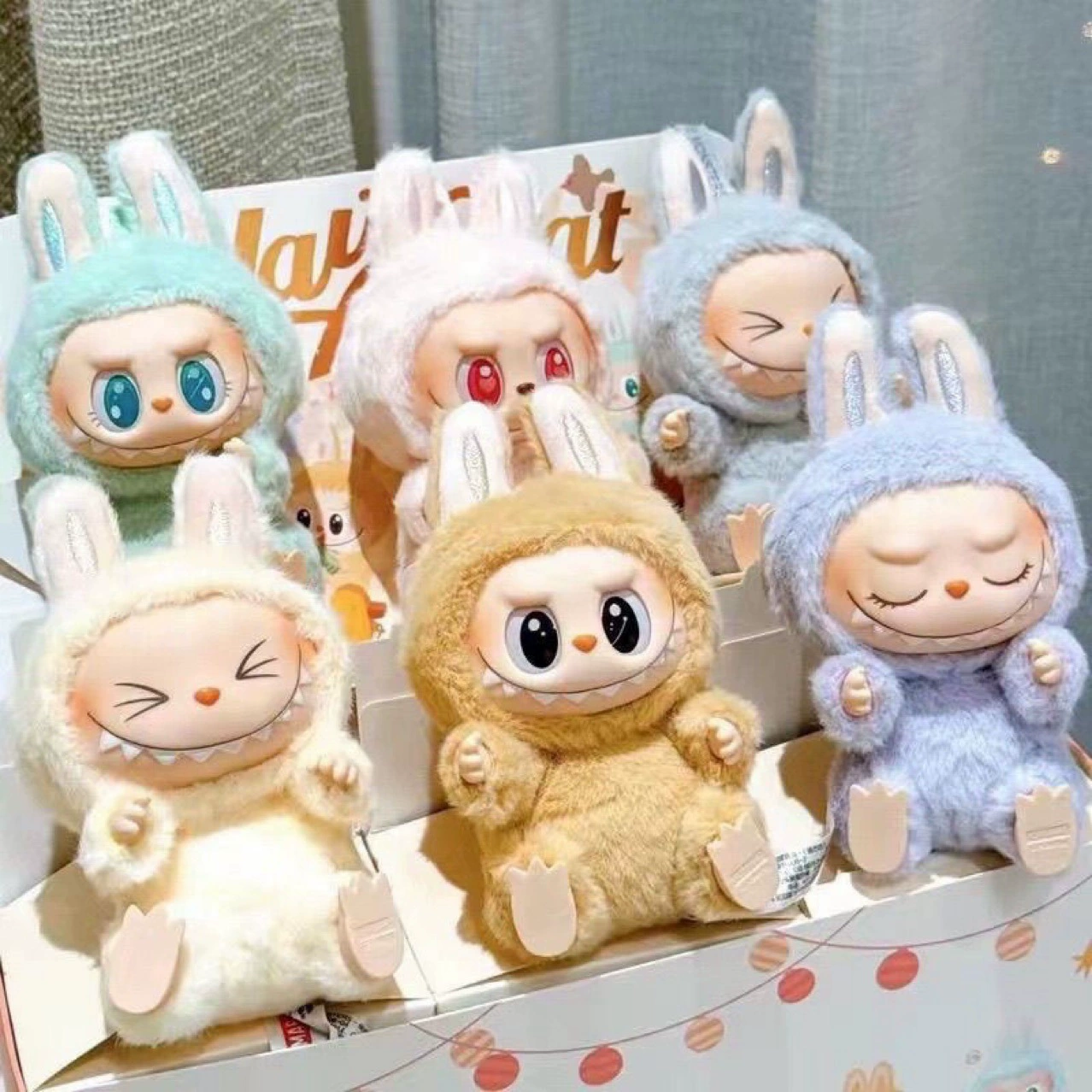 Bubble Mart 랜덤 박스 래버부 두 번째 세대 봉제 머리끈 인형 비닐 좌석